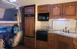2020 Coachmen RV Freelander 27 QB