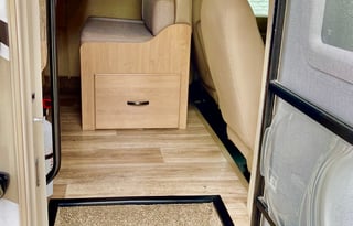 2018 Thor Motor Coach Four Winds 22B “Let’s Go!”