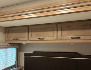 Thor Motor Coach Four Winds 24F