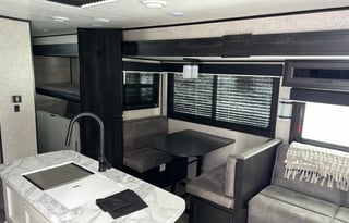 2022 Jayco Jay Flight 33RBTS