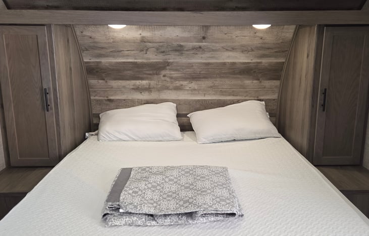Queen Bed