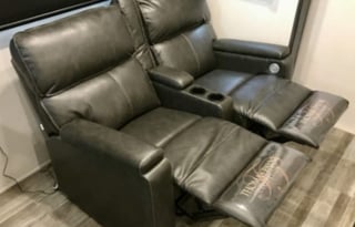 2022 Keystone RV Avalanche 390DS