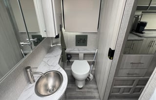 2024 NEW Thor Compass AWD Class B+