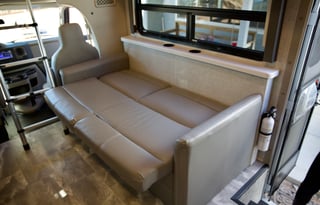 NEW Fully Equipped Quantum Bunkhouse With Solar!