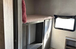 2021 Crossroads–Bunkhouse & Outdoor Kitchen-Slps 8