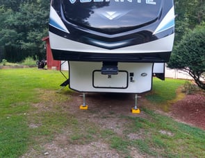 CrossRoads RV Volante 295BH