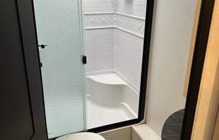 Family/Group Friendly - 2022 Tracer 24DBS