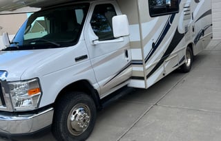 2015 Thor Motor Coach Freedom Elite 23H