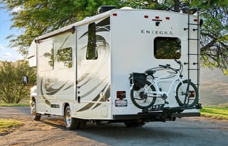 28ft Adventure Rig WITH Outdoor Kitchen & E-Bikes