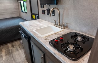 2021 Jay Flight 174BH – Bunkhouse Adventure Camper