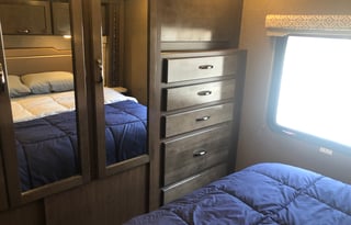 2017 Thor Motor Coach Freedom Elite 29FE