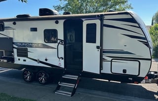 2021 Heartland Sundance Ultra Lite 241 BH