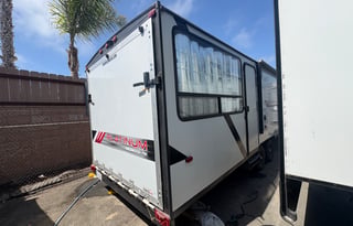 T11 2022 Forest River Wildwood FSX Toy Hauler