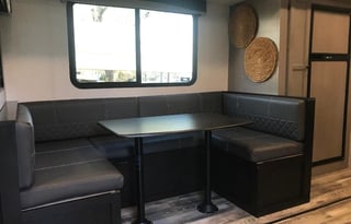 2022 Starcraft Super Lite 241BH