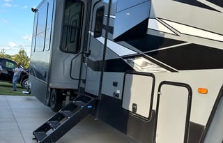 Glampers, we got you covered. Delivery & Set up