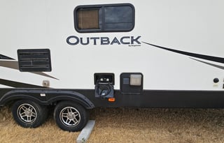 Ward's Cozy RV Rental