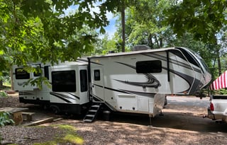 2022 Grand Design Solitude 375RES R