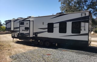 2019 Grand Design Momentum 398M