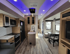 Forest River RV Cherokee Arctic Wolf Suite 3660