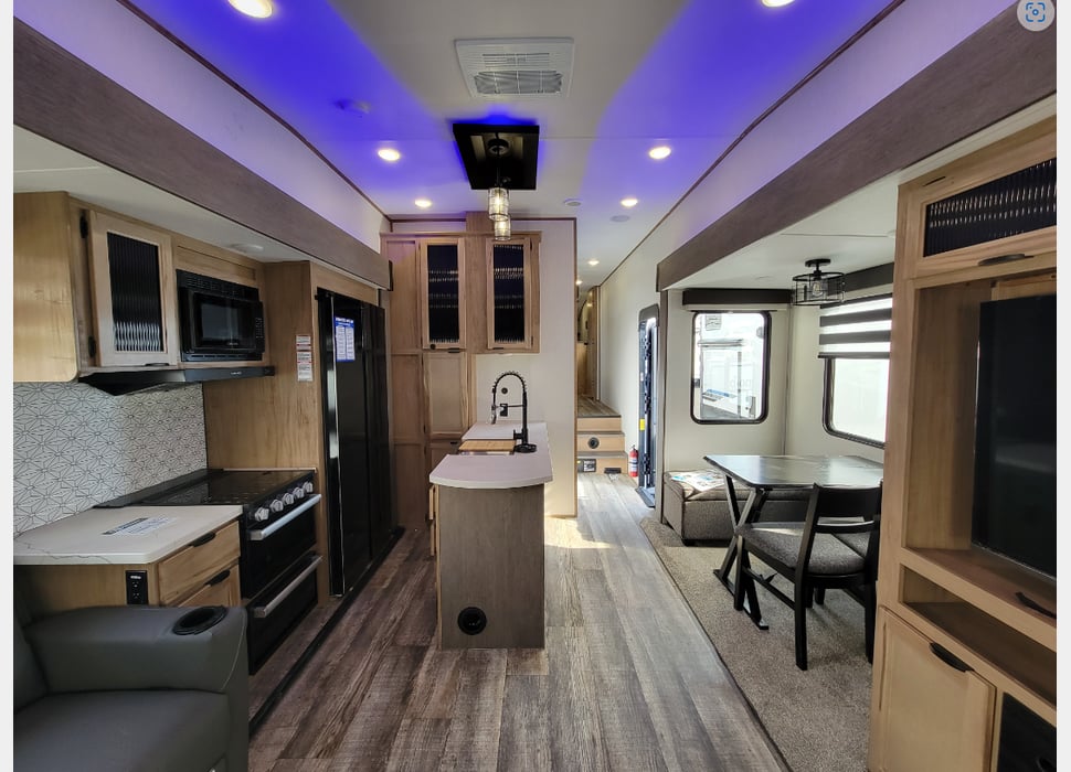 Fifth Wheel rentals in Forest Lake