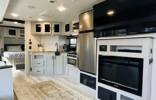 33' 2022 Heartland RV Travel Trailer