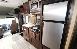 2020 SunSeeker Mercedes Diesel w/ FULL Slideout