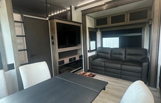 2025 Keystone RV Montana 3915TB