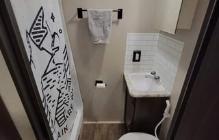 BUNKS☆Queen☆22ft☆Exit 407