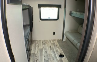4 Bunks & Queen Bed,1.5 Bath, Fully Stocked, 3 Sld