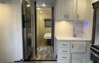 The Cozy Cottage on wheels! Glamping done right!