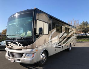 Fleetwood RV Bounder 35K