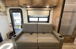 2026 Jayco Greyhawk XL 33F – Sleeps 8 | Diesel
