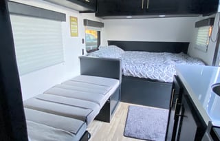 2021 Forest River RV Cherokee Grey Wolf Black Label 18MTBL