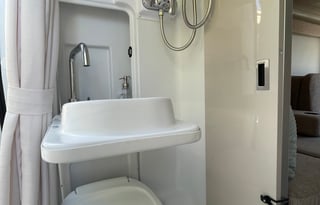 2022 Thor Motor Coach Sequence 20L