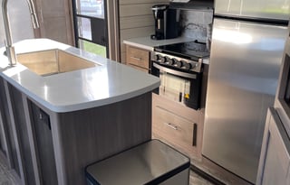 2022 Sunset Trail with bunk house and extra bath!