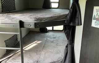 Jayflight 30' Bunkhouse