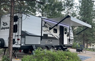 Family and Pet friendly!!  Sleeps up to 8!