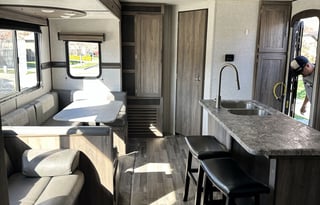 2021 Crossroads–Bunkhouse & Outdoor Kitchen-Slps 8