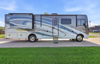 '21 Fleetwood Fortis - Sleeps 8 - Free Starlink