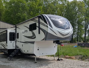Grand Design Solitude S-Class 3950BH-R