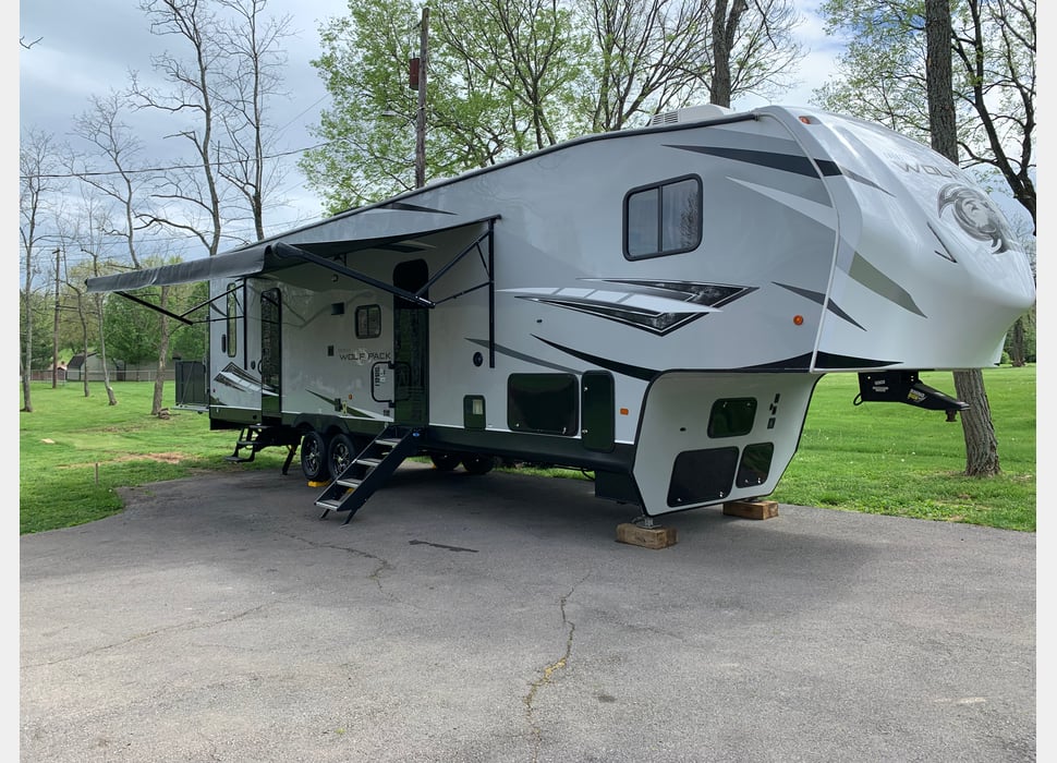 Fifth Wheel rentals in Winchester