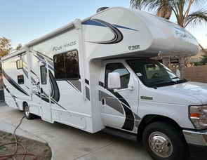 Thor Motor Coach Four Winds 30D