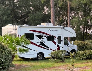 Thor Motor Coach Chateau 22E