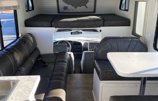 1991 Toyota Winnebago Toye - Newly Updated!!