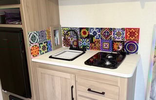 2025 Coleman 17r - Brand NEW, Compact, Easy to Tow