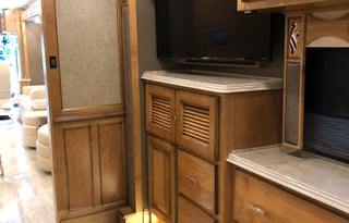 2019 Tiffin Motorhomes Phaeton 40 IH