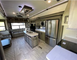 Keystone RV Montana 3231CK