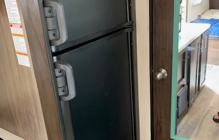 Good size fridge and freezer!