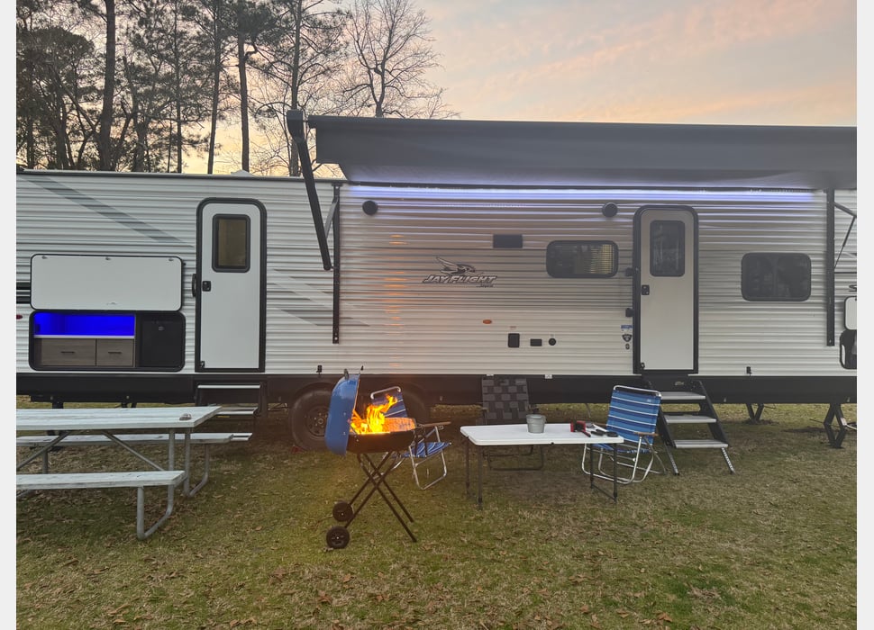 Travel Trailer rentals in Spring