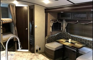 2017 Surveyor by Forest River